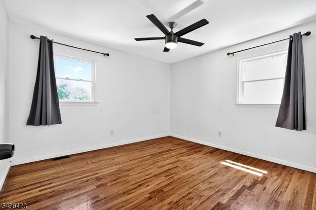 407 Saint Marks St 2, Linden City, NJ 07036
