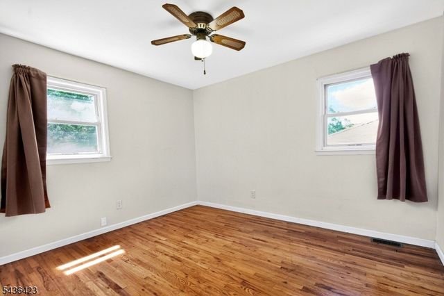 407 Saint Marks St 2, Linden City, NJ 07036