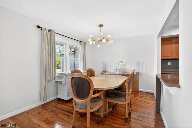 407 Saint Marks St 2, Linden City, NJ 07036