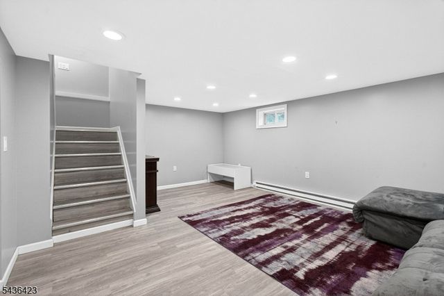 407 Saint Marks St 2, Linden City, NJ 07036