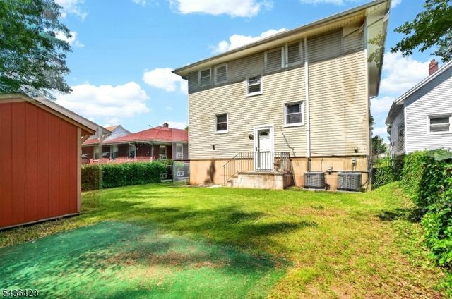 407 Saint Marks St 2, Linden City, NJ 07036