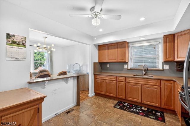 407 Saint Marks St 2, Linden City, NJ 07036