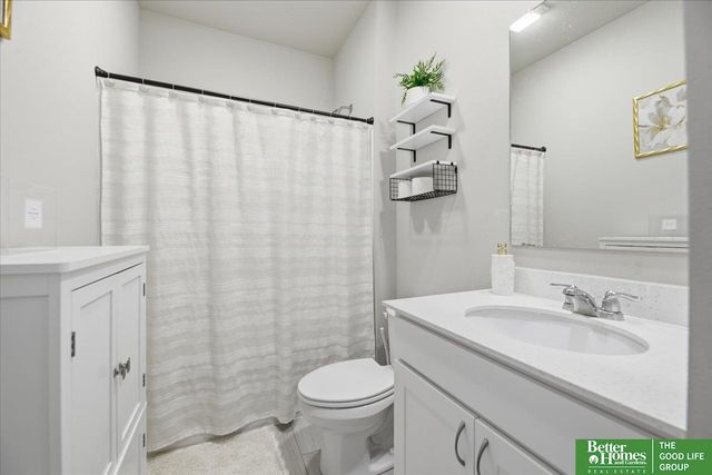 6228 Clear Creek Street, Papillion, NE 68157