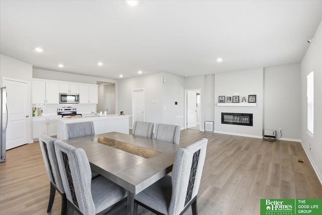 6228 Clear Creek Street, Papillion, NE 68157