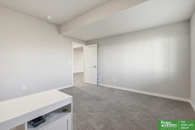 6228 Clear Creek Street, Papillion, NE 68157