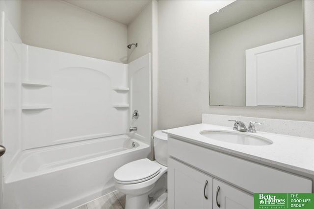 6228 Clear Creek Street, Papillion, NE 68157