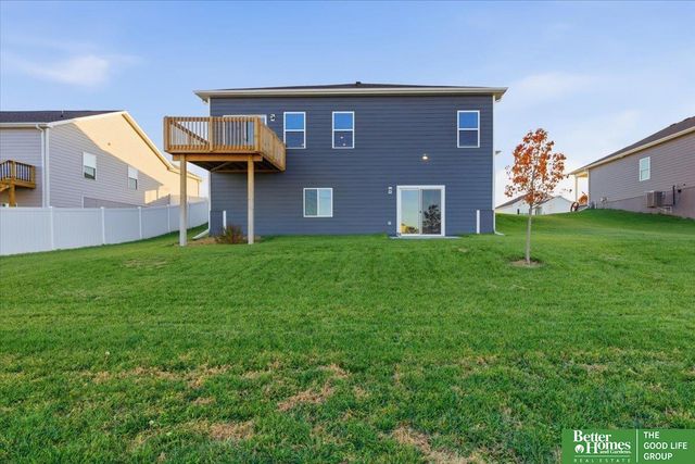 6228 Clear Creek Street, Papillion, NE 68157