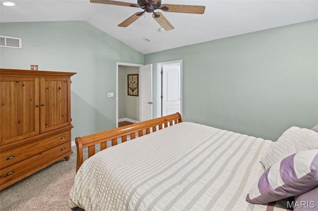 7511 Ingham Lane, Godfrey, IL 62035