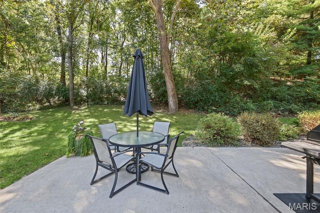 7511 Ingham Lane, Godfrey, IL 62035
