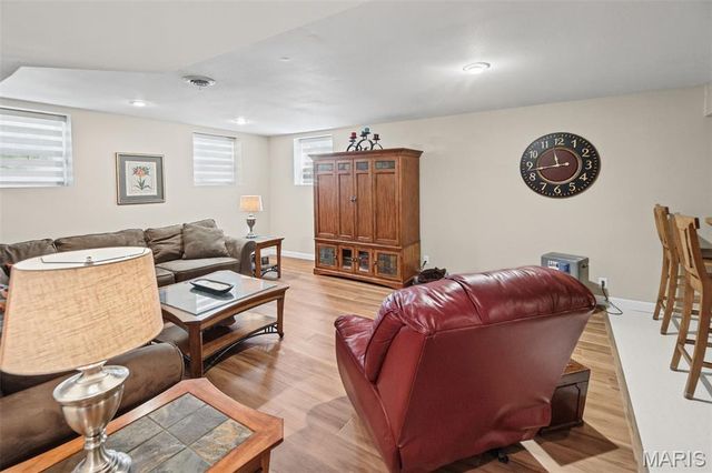 7511 Ingham Lane, Godfrey, IL 62035