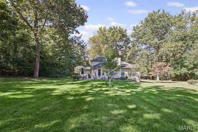 7511 Ingham Lane, Godfrey, IL 62035