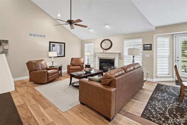 7511 Ingham Lane, Godfrey, IL 62035