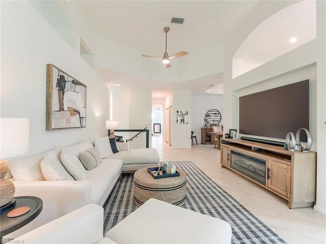 10452 Autumn Breeze DR 201, Estero, FL 34135