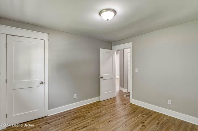 400 Maple Ct, La Grange, KY 40031