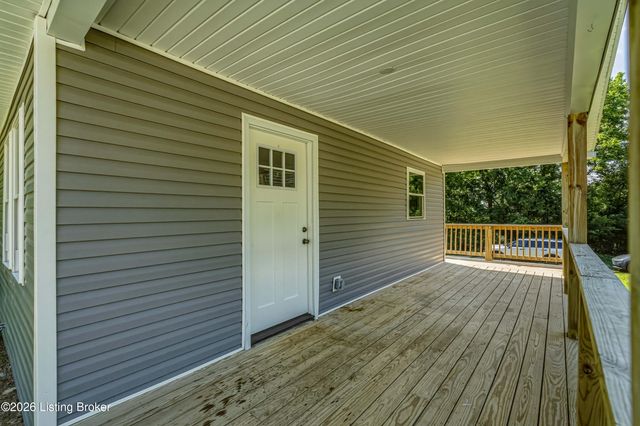 400 Maple Ct, La Grange, KY 40031
