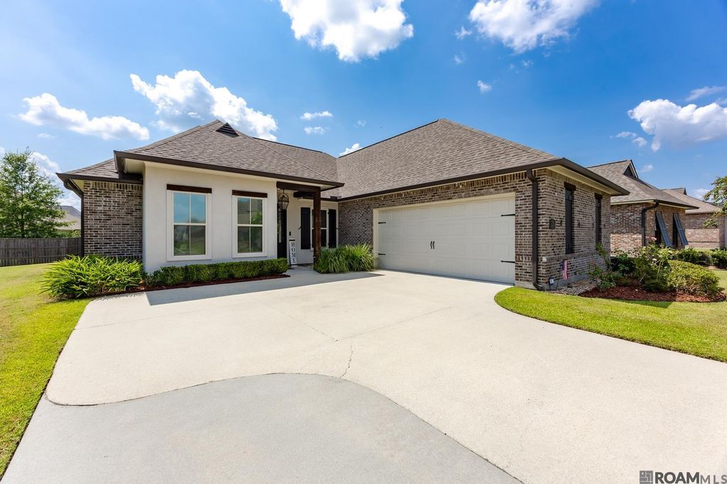 3731 Cruden Bay Dr, Zachary, LA 70791