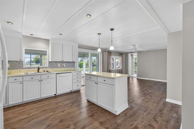 401 LOMA LINDA, North Port, FL 34287