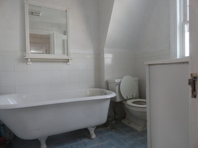 14 Rowe Hill Rd, Stoneham, MA 02180