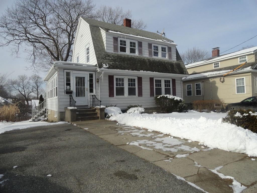14 Rowe Hill Rd, Stoneham, MA 02180
