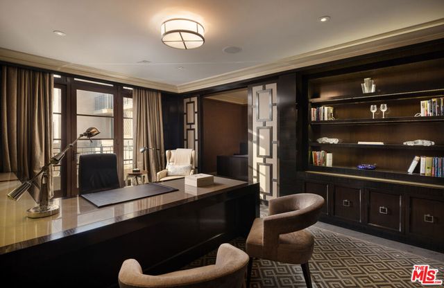 225 N Canon Drive 7D, Beverly Hills, CA 90210