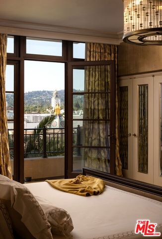 225 N Canon Drive 7D, Beverly Hills, CA 90210