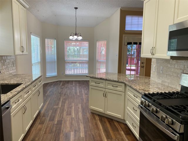 2212 Heatherton Place, Plano, TX 75023