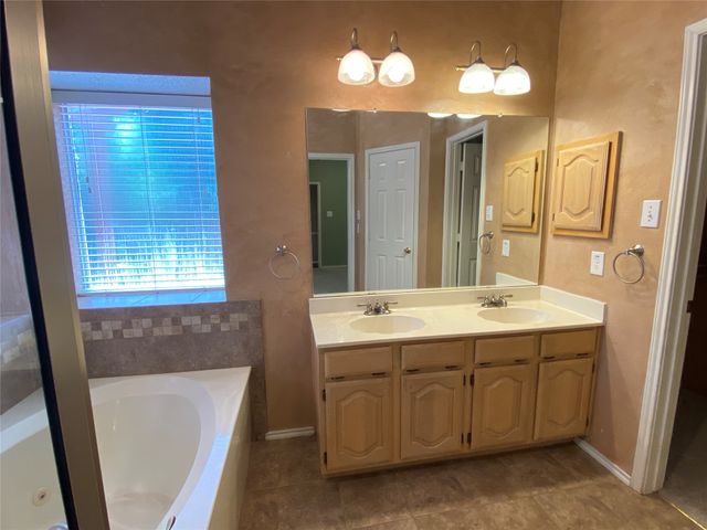 2212 Heatherton Place, Plano, TX 75023