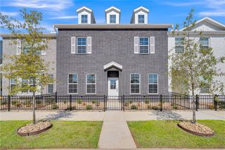 2808 SW Arlington Boulevard, Bentonville, AR 72713