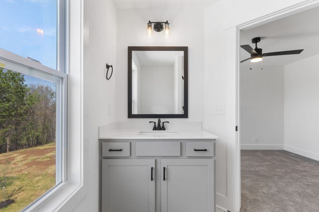 3854 Jockey Dr B8, Clarksville, TN 37042