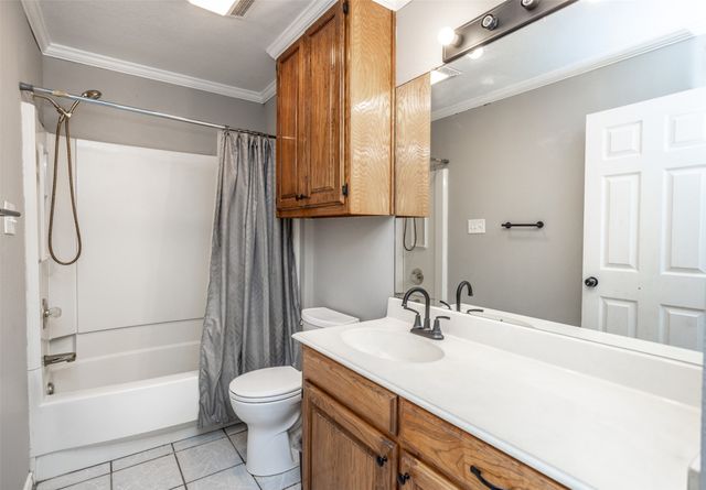 1107 Nortman Drive, Lindsay, TX 76250