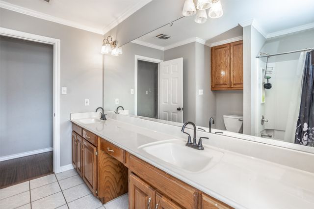 1107 Nortman Drive, Lindsay, TX 76250