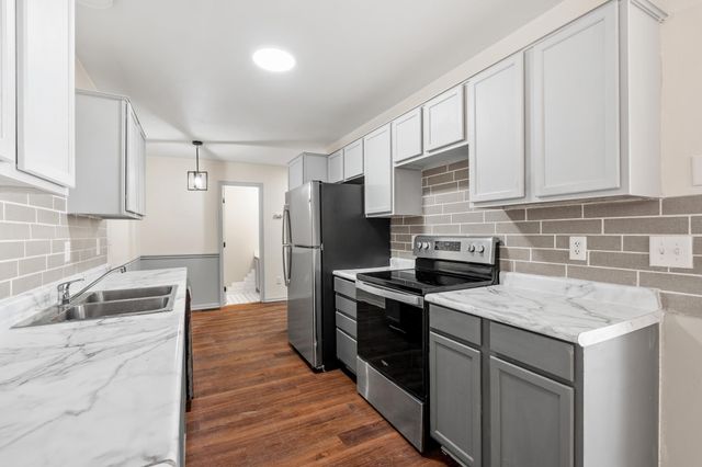 14210 Xenon Street NW 4NW, Ramsey, MN 55303