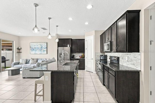 914 FALLON HILLS DRIVE, Haines City, FL 33844