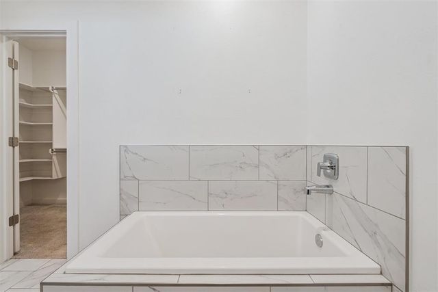 18213 Chisholm Creek Farm Lane, Edmond, OK 73012