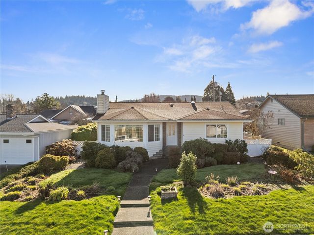 1205 35th Street, Anacortes, WA 98221