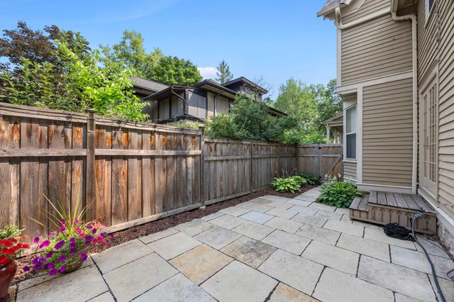 695 Fairmount Avenue, Saint Paul, MN 55105