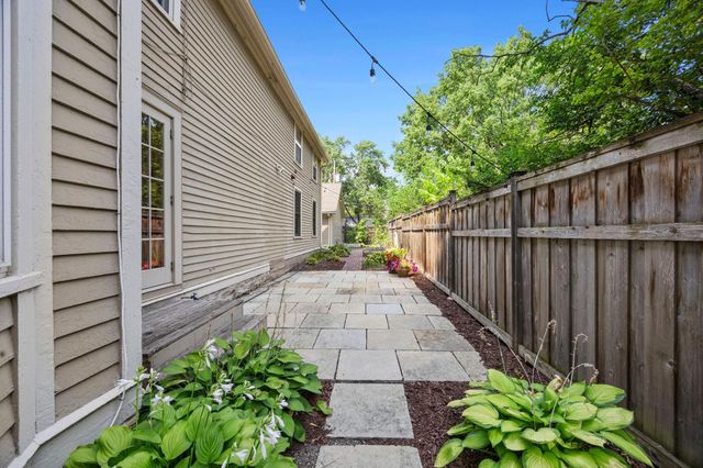 695 Fairmount Avenue, Saint Paul, MN 55105
