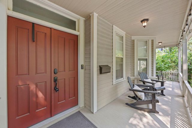 695 Fairmount Avenue, Saint Paul, MN 55105