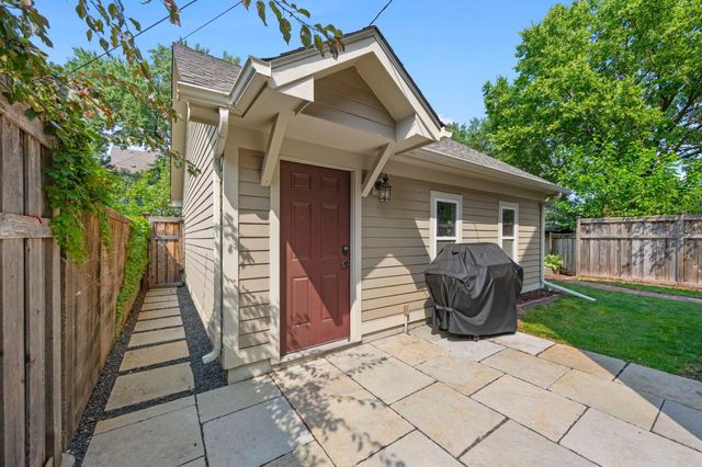 695 Fairmount Avenue, Saint Paul, MN 55105