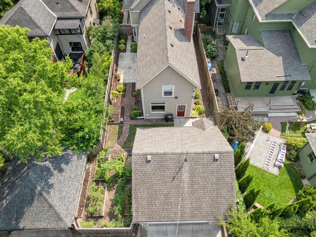 695 Fairmount Avenue, Saint Paul, MN 55105