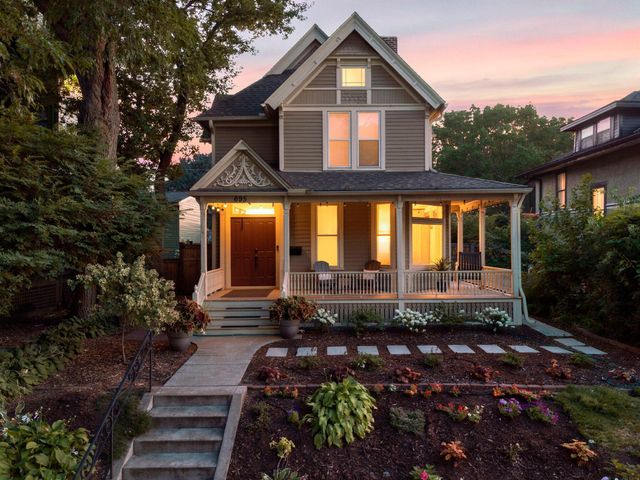 695 Fairmount Avenue, Saint Paul, MN 55105