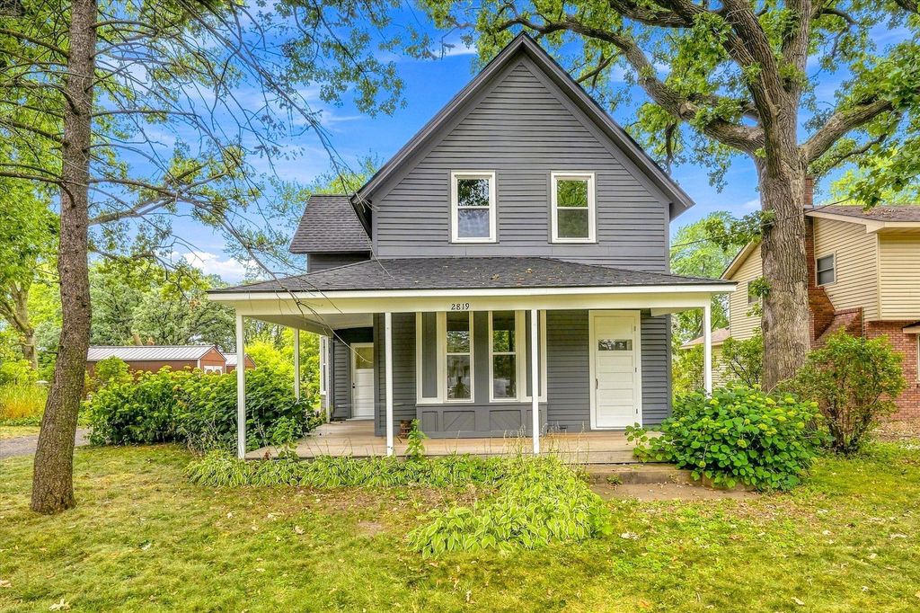 2819 Helen Street N, North Saint Paul, MN 55109 — photo 2