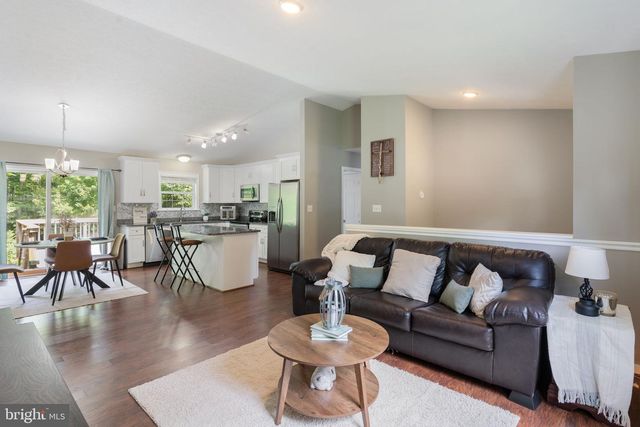 714 PIONEER TRL, Lusby, MD 20657