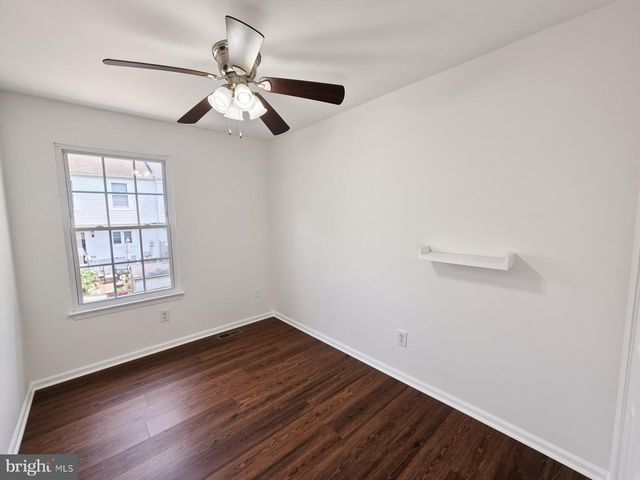 14829 HANCOCK CT, Centreville, VA 20120