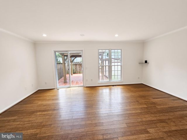 14829 HANCOCK CT, Centreville, VA 20120