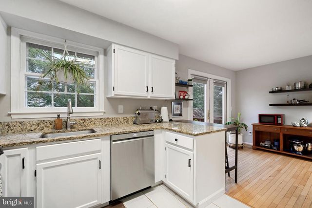 257 DAVIS AVENUE, Leesburg, VA 20175