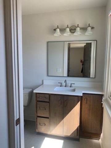 326 W Main St Apt 1, Lebanon, TN 37087