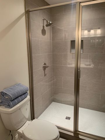 326 W Main St Apt 1, Lebanon, TN 37087