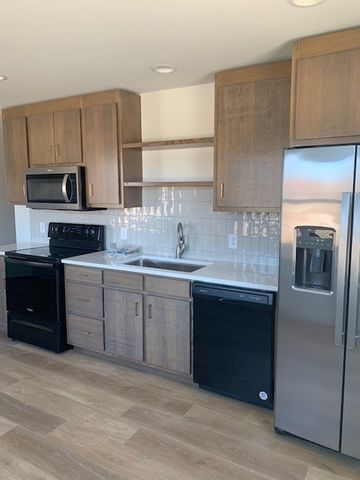 326 W Main St Apt 1, Lebanon, TN 37087