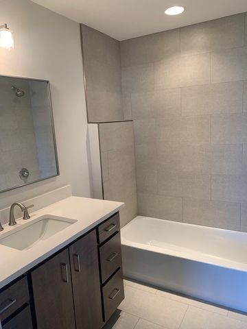 326 W Main St Apt 1, Lebanon, TN 37087